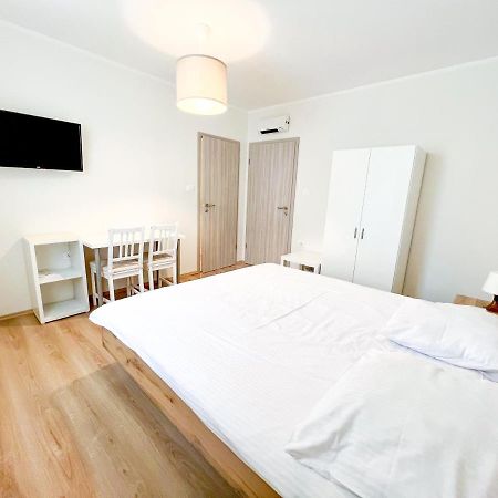 Hop House Garni Hotel ポストイナ エクステリア 写真