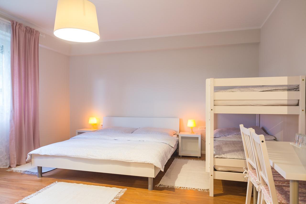 Hop House Garni Hotel ポストイナ エクステリア 写真